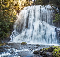 Bridal Veil Champagne and No Name Falls - Maitland Accommodation