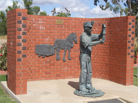 Collinsville Coalface Experience - Maitland Accommodation 1