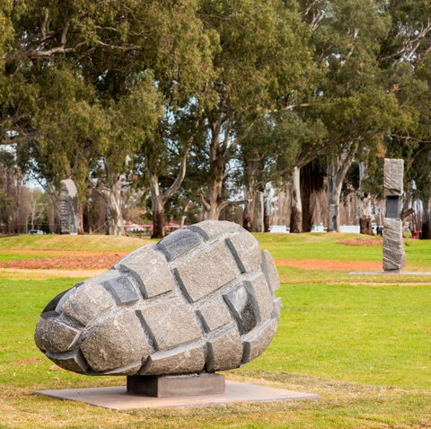 Griffith Centenary Sculptures - Maitland Accommodation 2