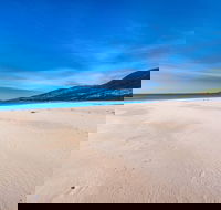 Island Beach - Maitland Accommodation