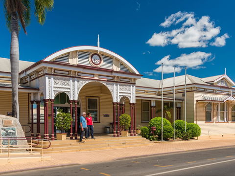 Emerald Historic Railway Station - Maitland Accommodation 0