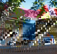 Meeniyan Square - Maitland Accommodation