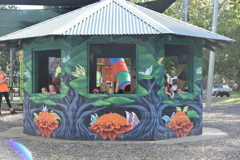 Howlong's Enchanted Hut - Maitland Accommodation 0