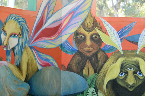 Howlong's Enchanted Hut - Maitland Accommodation 2