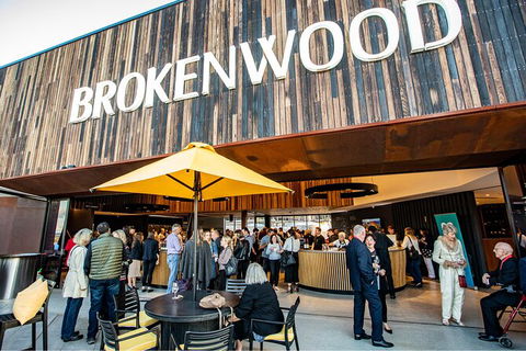 The Brokenwood Match - Maitland Accommodation 5