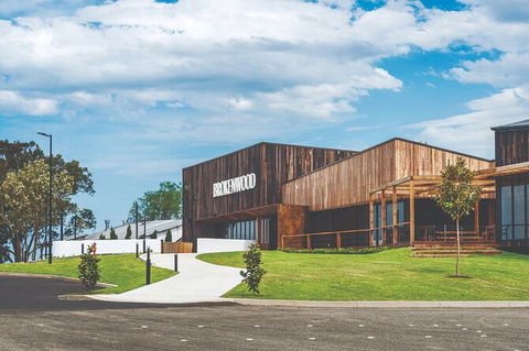 The Brokenwood Match - Maitland Accommodation 2