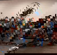 Adults Art and Wine Class in Byron Bay - Maitland Accommodation