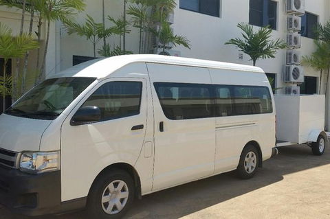 Airport Transfer To Or From Cairns Hotels For Up To 13 People (7am-10pm) - Maitland Accommodation 0