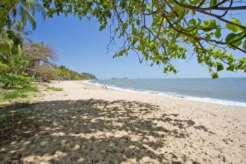 Airport Transfer - Palm Cove, Kewarra Beach & Trinity Beach To Cairns Airport - Maitland Accommodation 3