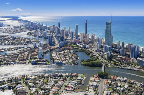 Arrival Private Transfers From Gold Coast Airport OOL To Gold Coast City - Maitland Accommodation 3