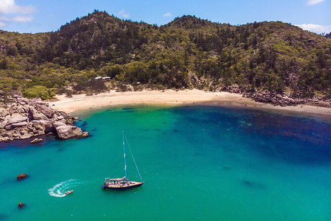 Helicopter And Magnetic Island Sailing - Maitland Accommodation 5