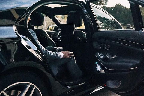 Arrival Private Transfers: Adelaide Airport ADL To Adelaide In Business Car - Maitland Accommodation 4