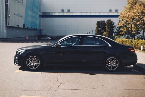 Departure Private Transfers: Adelaide To Adelaide Airport ADL In Business Car - Maitland Accommodation 0