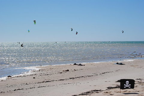 Kitesurfing Lesson - Maitland Accommodation 3