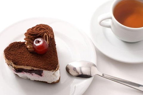 Romance Cruise + Scenic Tour + Beer Tasting + 3 Course Lunch + Hamper - Maitland Accommodation 1