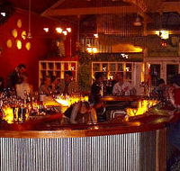 Monties Bar - Maitland Accommodation