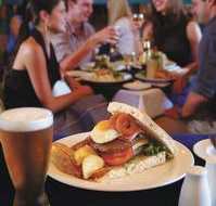 Merrimac Tavern - Maitland Accommodation