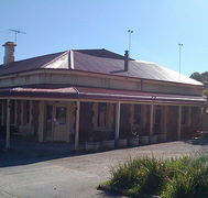 Old Bush Inn - Maitland Accommodation