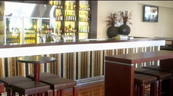 Clock Hotel - Maitland Accommodation 3