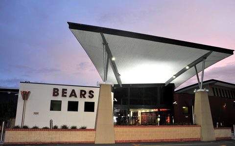 Burleigh Bears - Maitland Accommodation 4