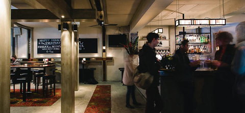 Public House - Maitland Accommodation 2