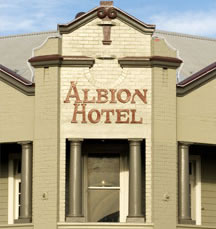 Albion Hotel - Maitland Accommodation 1