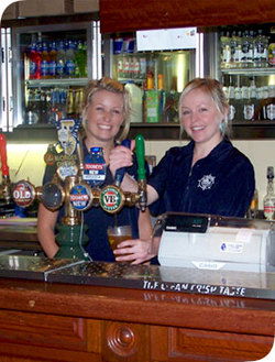 The Woodport Inn - Maitland Accommodation 3