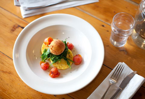 A Bite To Eat, A Drink As Well - Maitland Accommodation 2