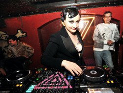 Club 77 - Maitland Accommodation 1