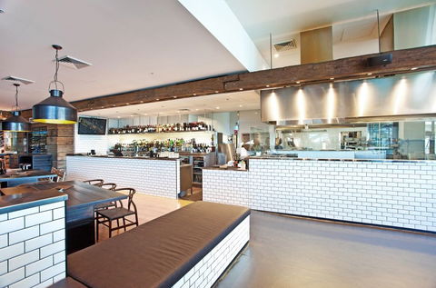 Kellys Bar And Grill (EST 1995) - Maitland Accommodation 1