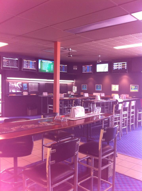 Bellevue Hotel - Maitland Accommodation 3