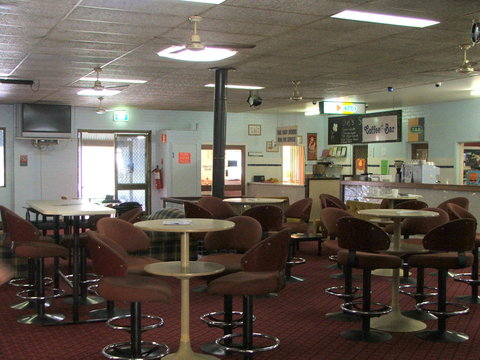 Old Bar Tavern - Maitland Accommodation 3