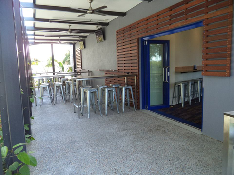 South Tweed Tavern - Maitland Accommodation 2