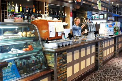 Hoppers Club - Maitland Accommodation 8