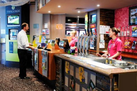 Hoppers Club - Maitland Accommodation 9