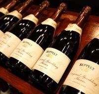 Empire Bay Cellars - Maitland Accommodation