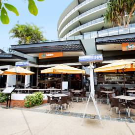 Burleigh Heads Hotel - Maitland Accommodation 1