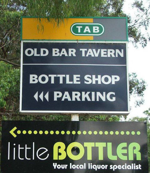 Old Bar Tavern - Maitland Accommodation 0