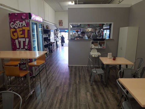 Mitchell’s Espresso - Maitland Accommodation 3