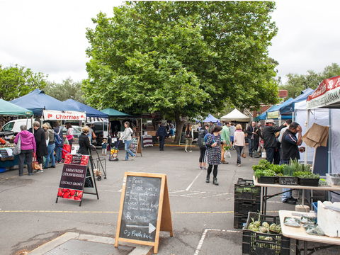 Alphington Farmers' Market - Maitland Accommodation 0