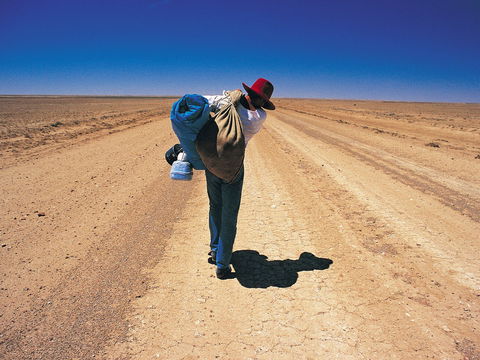 A Portrait Of Australia: Stories Through The Lens Of Australian Geographic - Maitland Accommodation 0