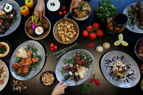 Zahli Modern Middle Eastern Restaurant - Maitland Accommodation 12