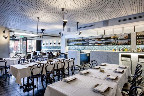 Zahli Modern Middle Eastern Restaurant - Maitland Accommodation 2