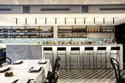 Zahli Modern Middle Eastern Restaurant - Maitland Accommodation 4