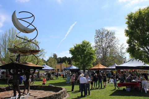 Walcha Farmers' Market - Maitland Accommodation 1
