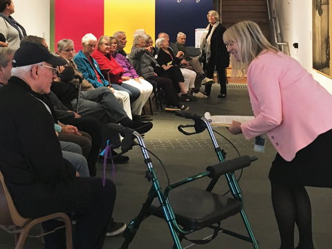 Accessible Art Tours In The Gallery - Maitland Accommodation 0
