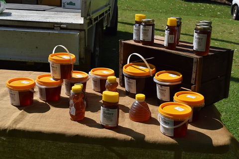 Corowa Rotary Federation Farmers And Variety Market - Maitland Accommodation 0