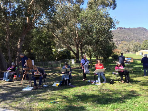 Grampians Brushes - Maitland Accommodation 2