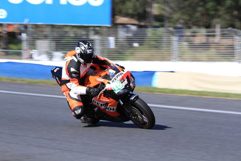 QR Moto Ride Days At Queensland Raceways! - Maitland Accommodation 1