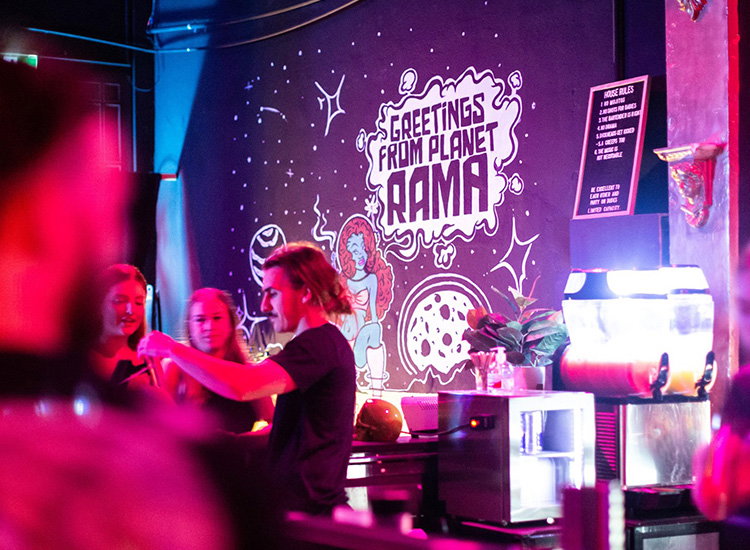 Rama Bar & Restaurant